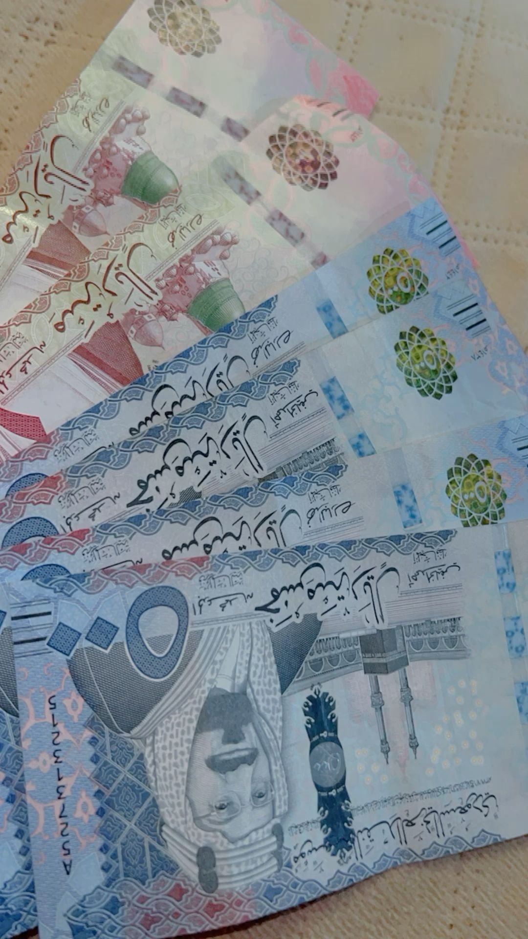 خطوات اختيار أفضل شركة لسداد القروض في المملكة